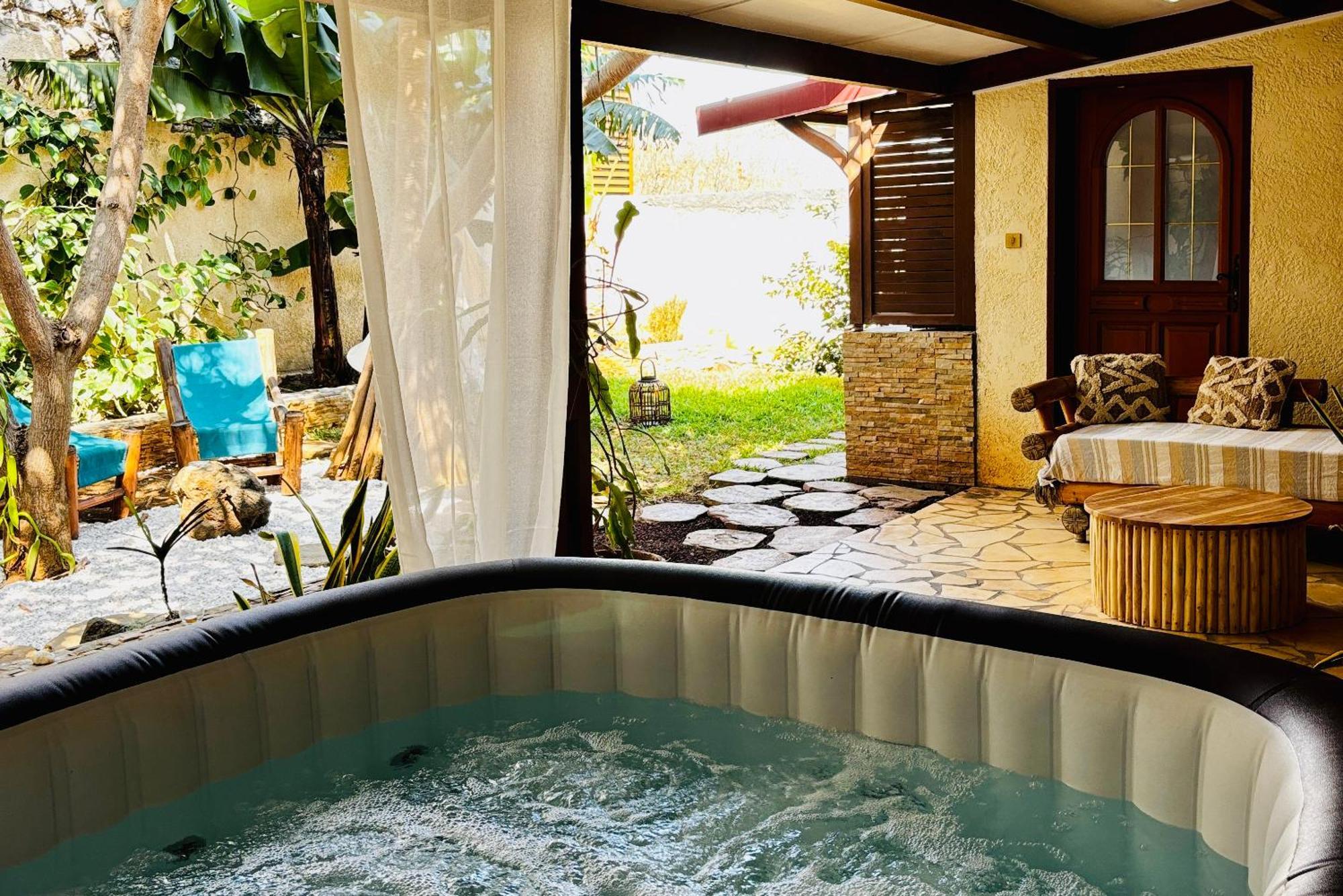 Cocon Romantique La Saline Les Bains Exterior photo